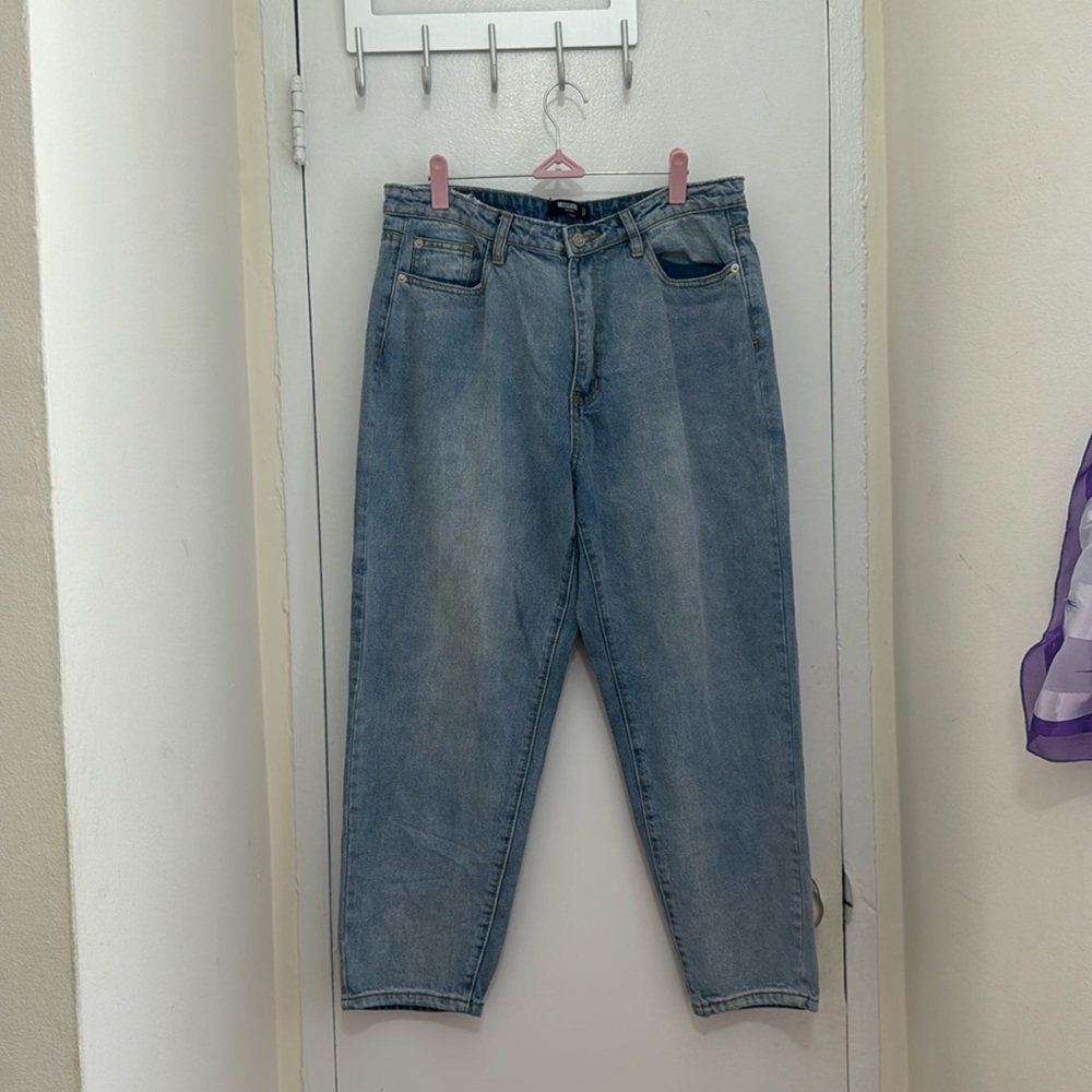 Petite Missguided light wash jeans
